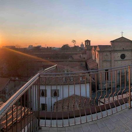 Mansarda Con Vista In Centro A Piacenza Apartment Exterior photo